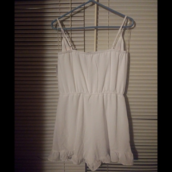 Charlotte Russe Floral Romper - Picture 5 of 5